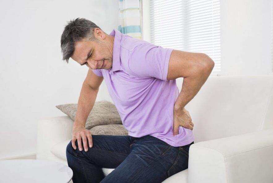 Laygay nga pelvic pain syndrome sa mga lalaki nga adunay abacterial prostatitis